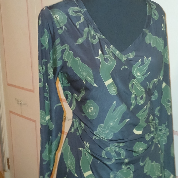 SOLD-NWT Pinup Couture dress Garden of Eden print - Picture 7 of 7